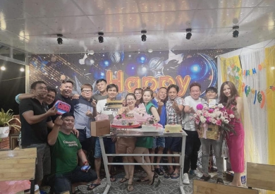 TIỆC SINH NHẬT CỦA GIA ĐÌNH ANH KHÁNH