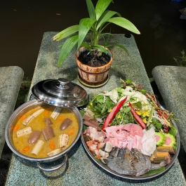 Lẩu mắm Chồi Ông Một