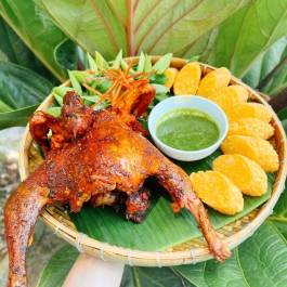 GÀ NƯỚNG MUỐI ỚT 